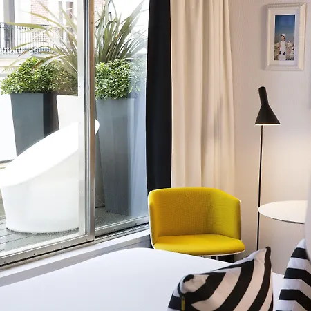 Hotel Ekta Champs Elysees Paryż