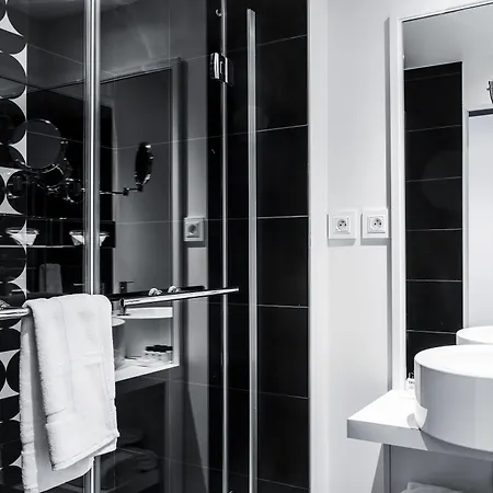 Ekta Champs Elysees Hotel