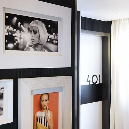 Hotel Ekta Champs Elysees Paryż