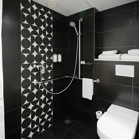 Ekta Champs Elysees 4* Paris