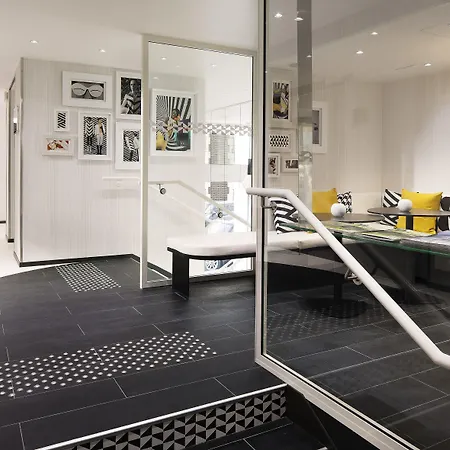 Ekta Champs Elysées 4* París