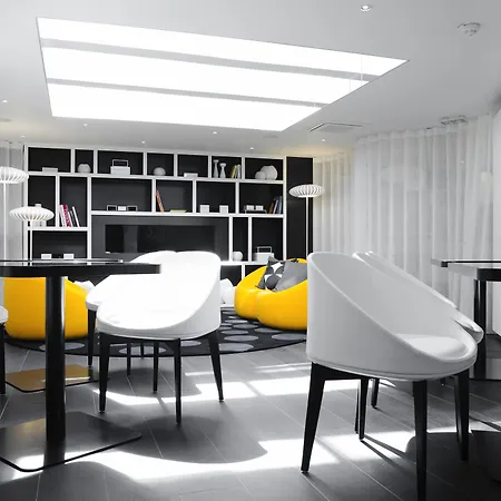 Hotel Ekta Champs Elysées París