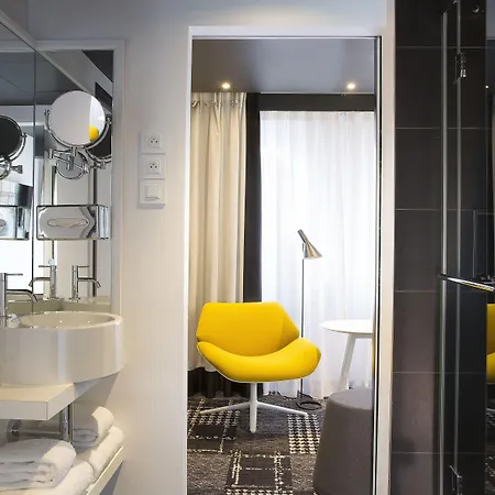 Ekta Champs Elysées