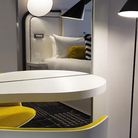 Ekta Champs Elysées Hotel 4*