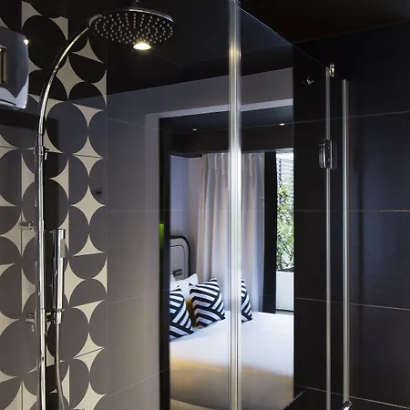 Hotel Ekta Champs Elysées 4*