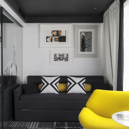 Ekta Champs Elysees 4* Paris