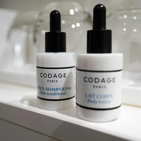 Ekta Champs Elysées Hotel París