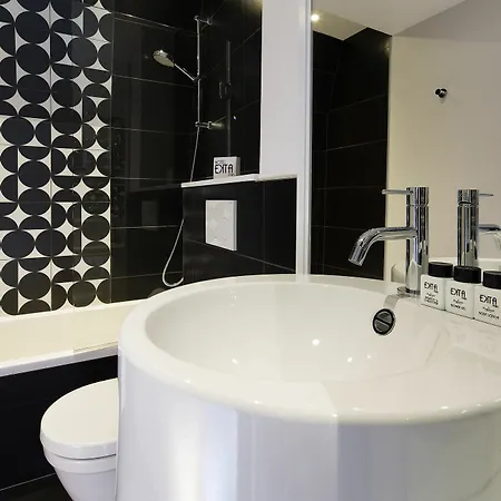 Ekta Champs Elysees Hotel Paris