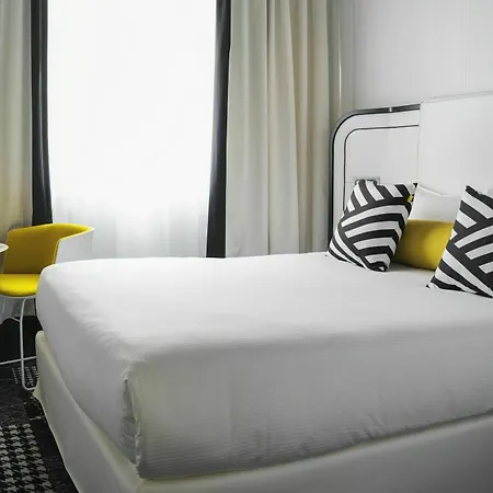Ekta Champs Elysees 4*