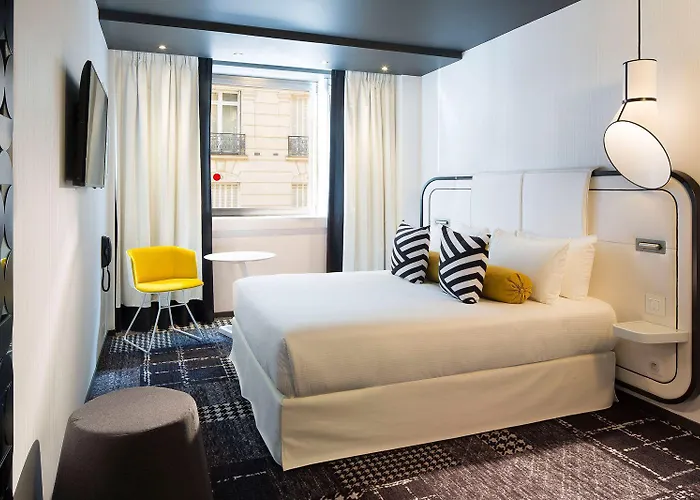 Hotel Ekta Champs Elysees Paris