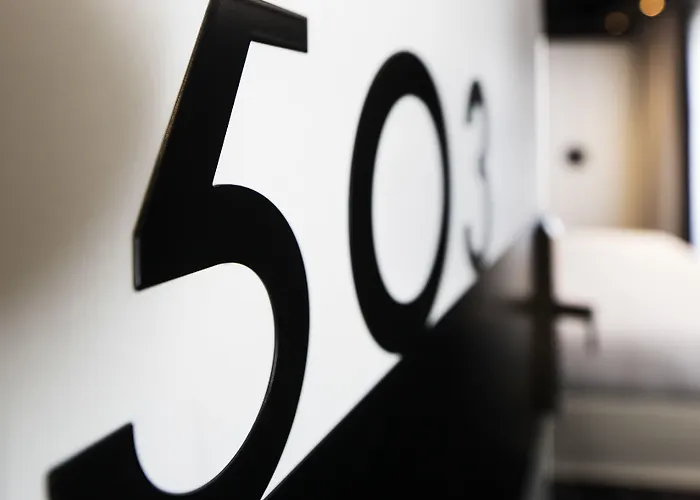 Ekta Champs Elysees Paris