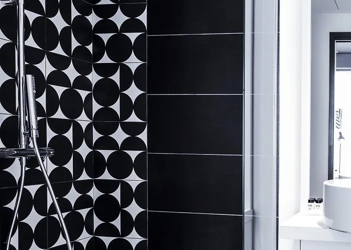 Hotel Ekta Champs Elysees Paris