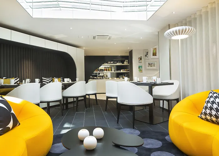 Ekta Champs Elysees Hotel