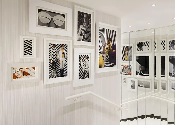 Ekta Champs Elysees Hotel Paris