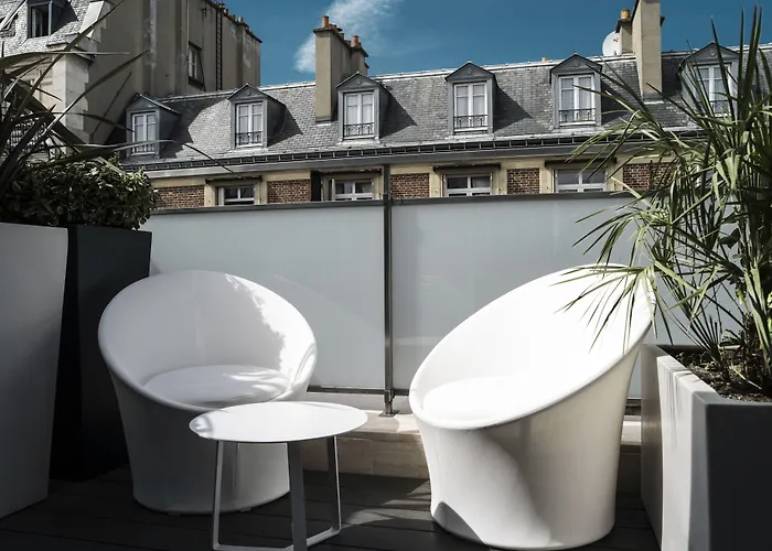 Ekta Champs Elysees Paris