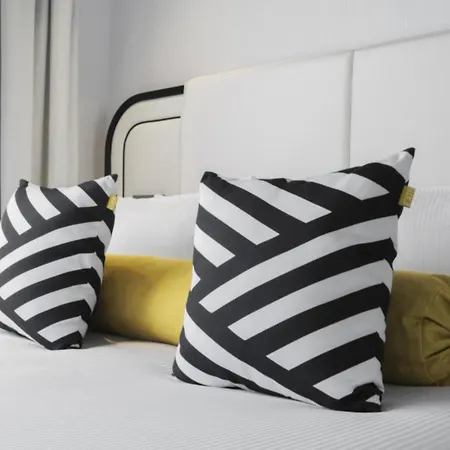 Hotel Ekta Champs Elysees 4*