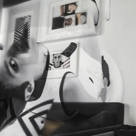 Ekta Champs Elysées 4* Paris