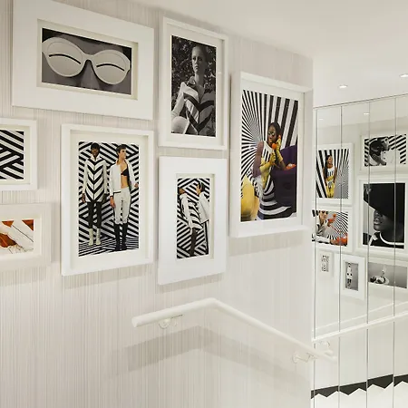 Hotel Ekta Champs Elysees Paris