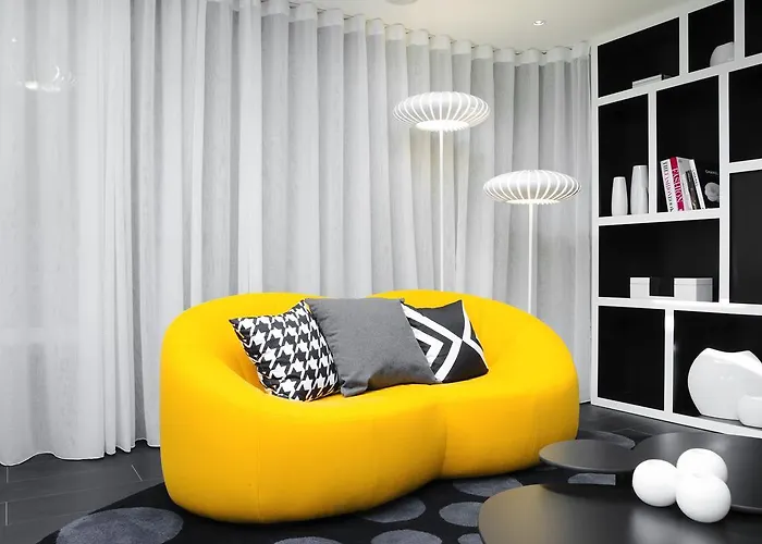 Ekta Champs Elysees Hotel 4*