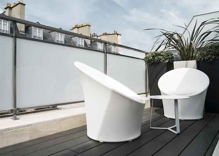 Ekta Champs Elysees Hotel 4*