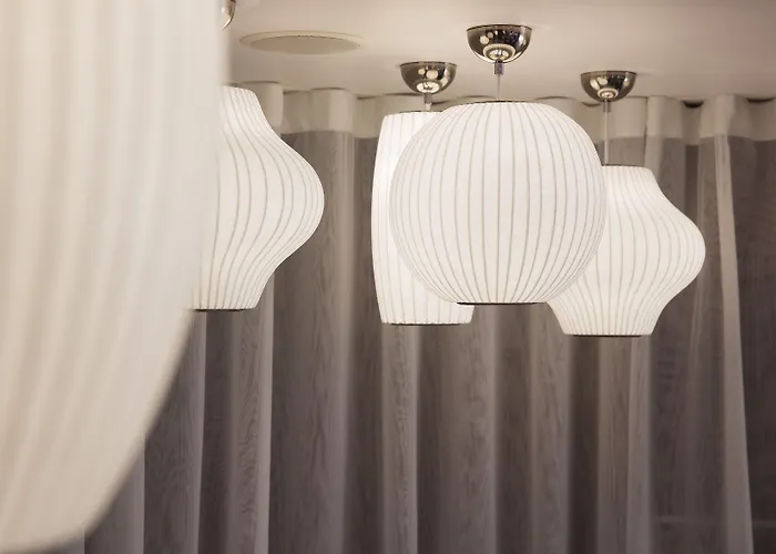 Ekta Champs Elysees 4*